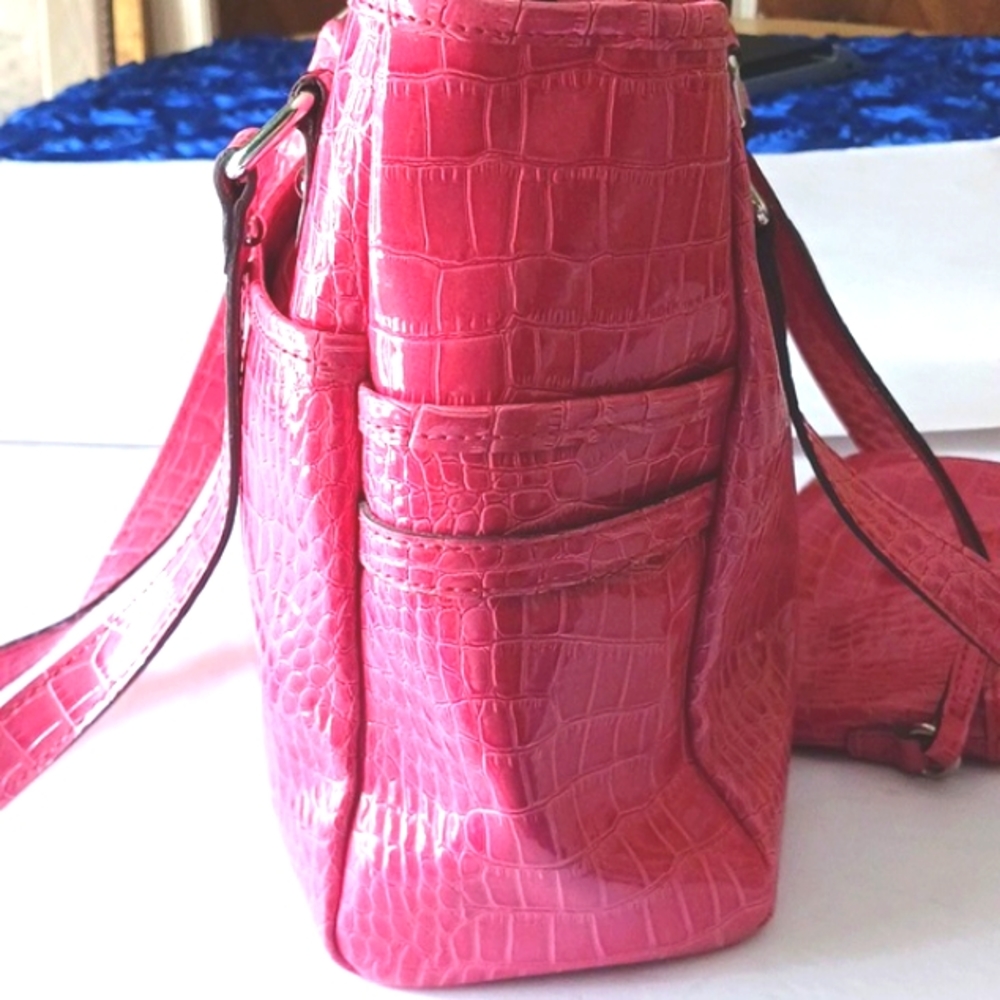 LIZ Claiborne Signature Shoulder Tote With Detachable Wrislet - Picture 3 of 14